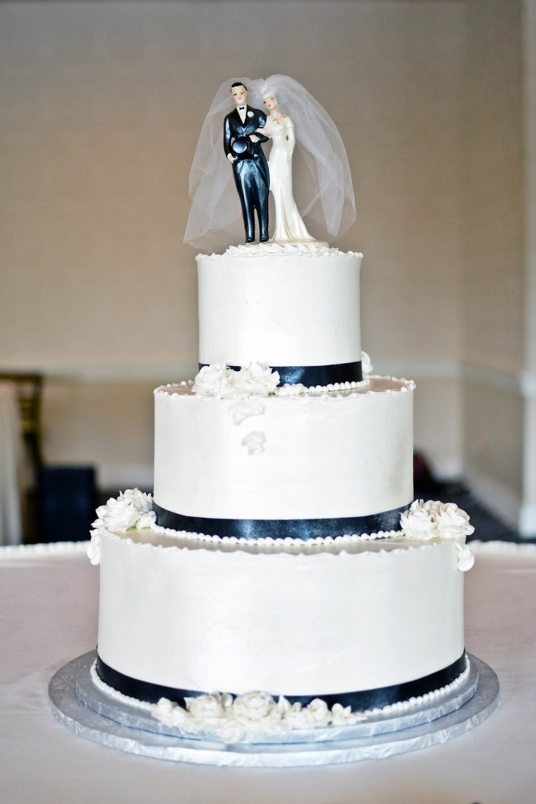 Erinann & Drew Phillips | Wedding Details | Wedding Photography | Dinner Details