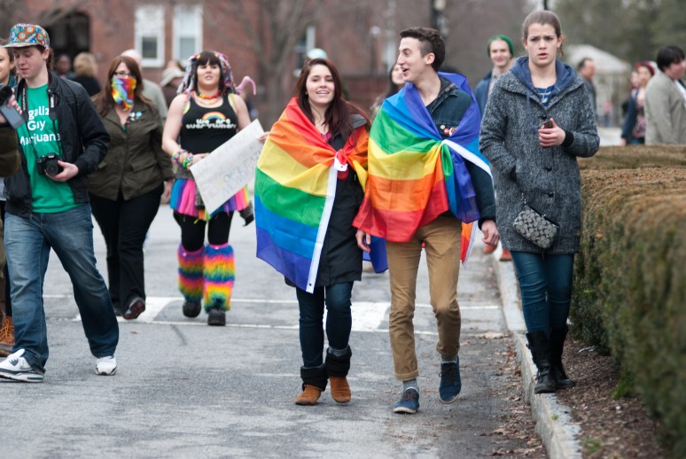 Vassar College | Westboro Baptist Church | Poughkeepsie Protest | Counter Picket | fck h8