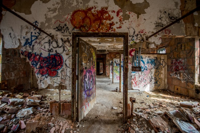 Urban Decay | New York City Farm Colony | Staten Island | Exploration | Photography | Architecture