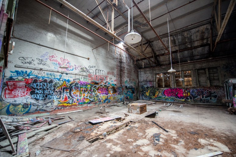 Urban Exploration | Urban Decay | New York City Farm Colony | Staten Island | Photography | Architecture | Graffiti